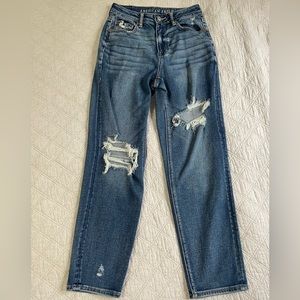 AMERICAN EAGLE jeans size 2 worn once!